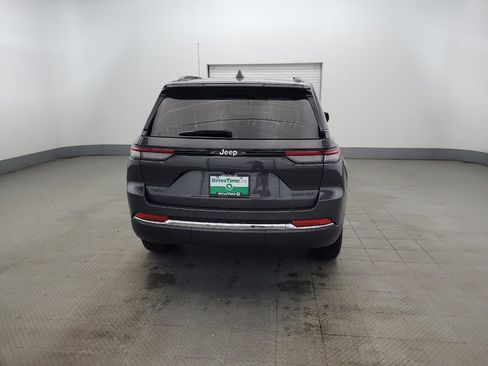 Used 2022 Jeep Grand Cherokee Limited AWD/4WD image 7