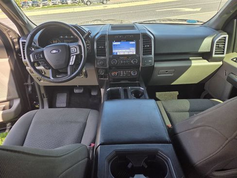 Used 2018 Ford F150 XLT w/ Equipment Group 302A Luxury AWD/4WD image 10