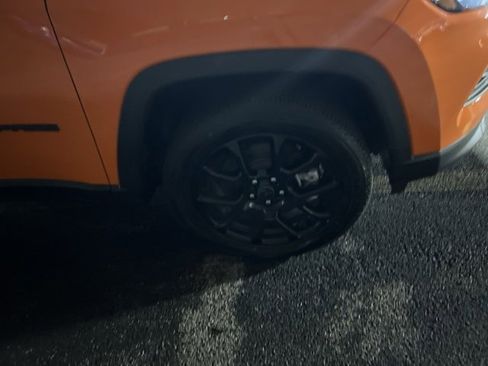 New 2026 Jeep Compass Latitude image 9