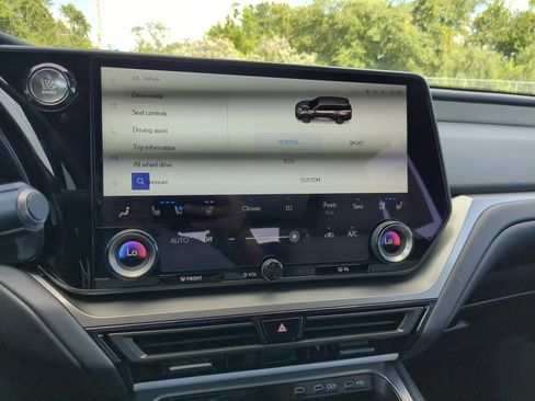 New 2026 Lexus TX 350 AWD image 23