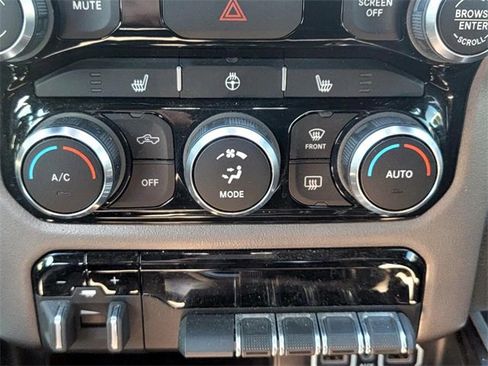 Used 2021 RAM 1500 Big Horn image 23