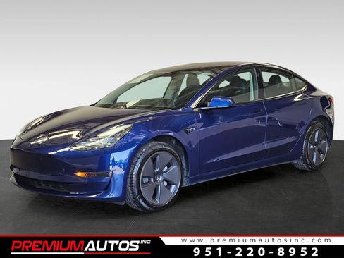 Used 2023 Tesla Model 3 Standard Range RWD image 1