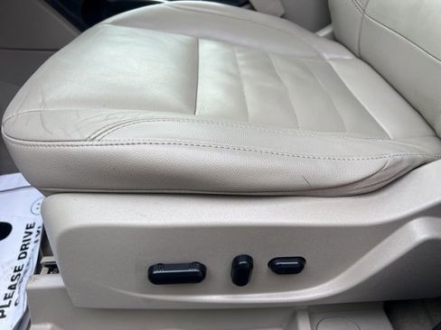 Used 2014 Ford Escape Titanium image 22