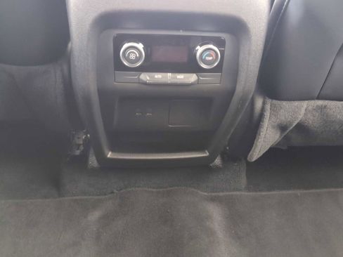 Used 2025 Buick Enclave Sport Touring image 28