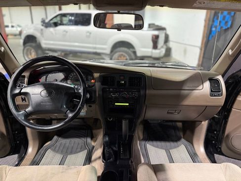 Used 1999 Toyota 4Runner SR5 image 12