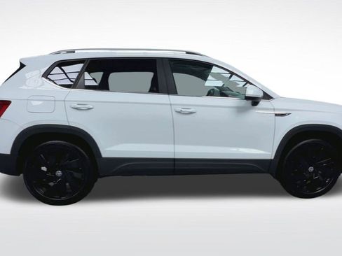 Used 2024 Volkswagen Taos SEL image 26