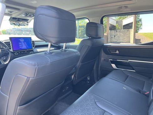 Used 2023 Toyota Tundra Limited AWD/4WD image 17