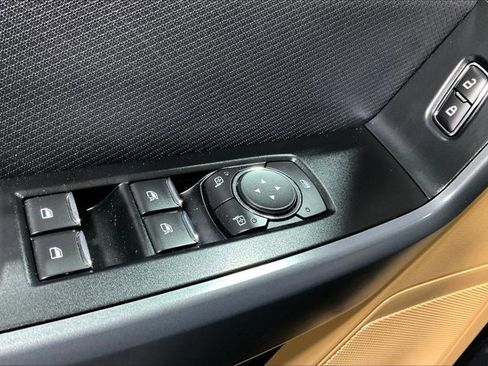 Used 2023 Ford F150 XLT image 38