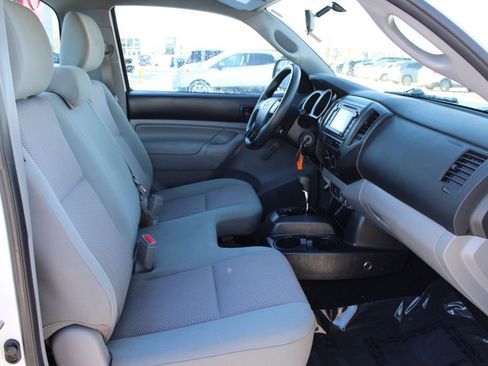 Used 2014 Toyota Tacoma 2WD Regular Cab image 14