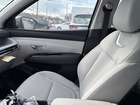 New 2025 Hyundai Tucson Limited image 37