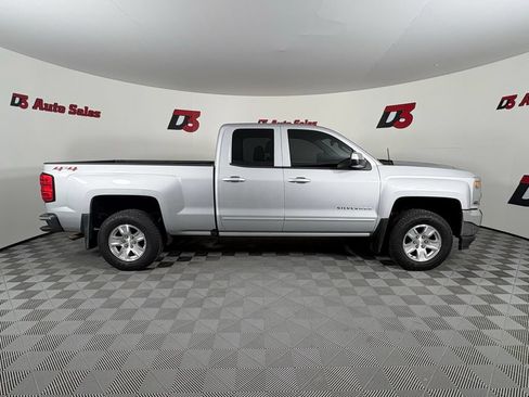 Used 2018 Chevrolet Silverado 1500 LT AWD/4WD image 8