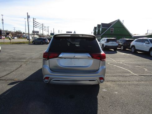 Used 2022 Mitsubishi Outlander SEL image 6