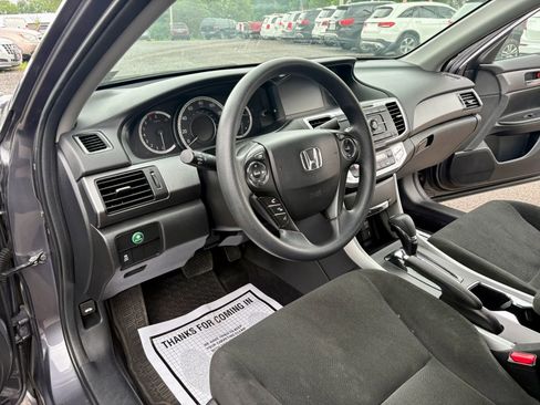 Used 2013 Honda Accord LX image 15