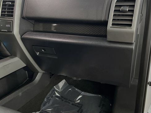 Used 2019 Ford F150 Raptor w/ Equipment Group 802A Luxury image 35