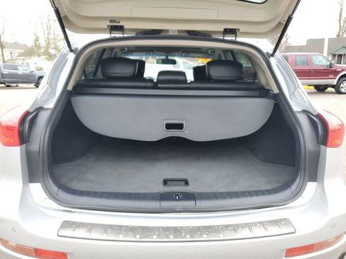 Used 2017 INFINITI QX50 2WD w/ Deluxe Touring Package image 6