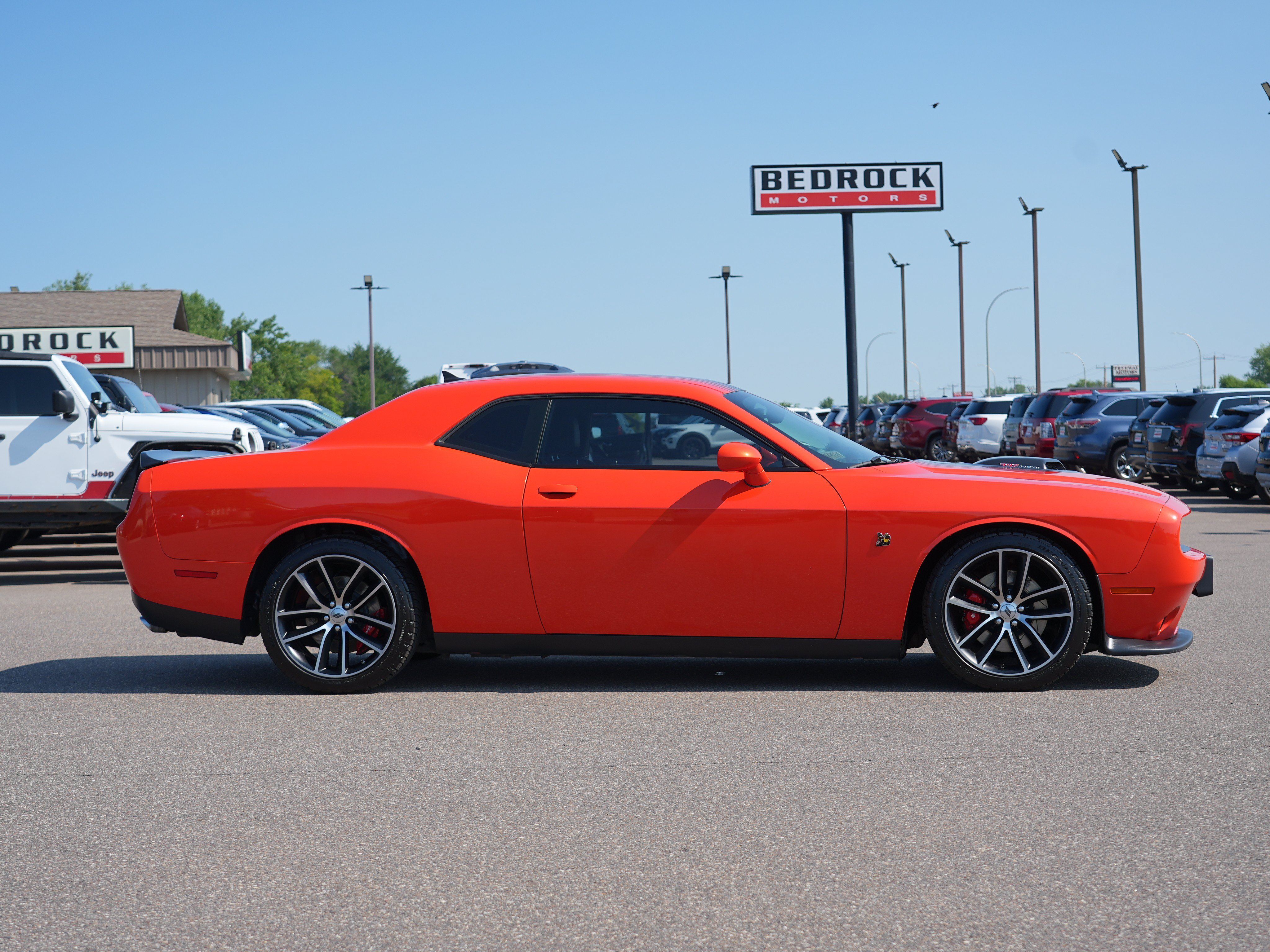 Used 2018 Dodge Challenger R/T Scat Pack RWD image 2
