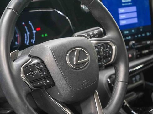 Used 2024 Lexus NX 250 FWD image 21