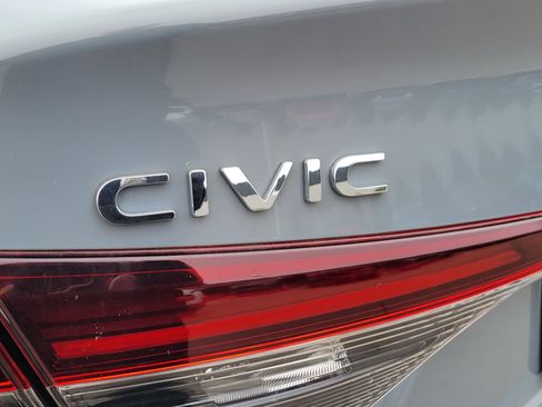 Certified 2025 Honda Civic Sport image 7