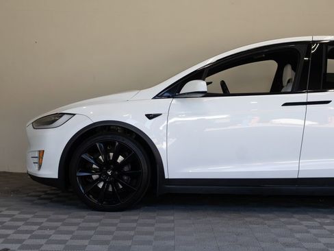 Used 2018 Tesla Model X 100D AWD/4WD image 8