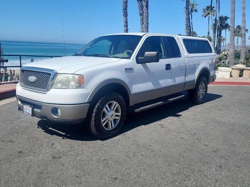 Used 2006 Ford F150 Lariat image 2