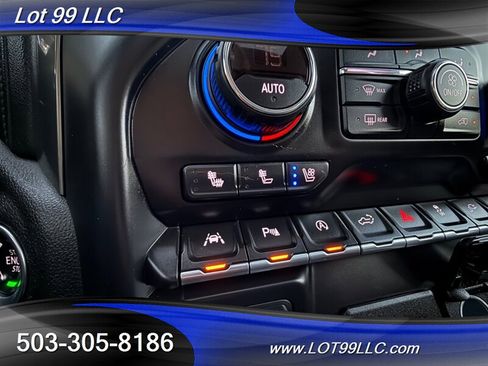 Used 2019 Chevrolet Silverado 1500 LTZ w/ LTZ Premium Package AWD/4WD image 59
