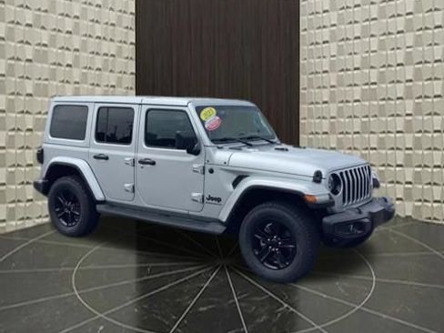 Certified 2023 Jeep Wrangler Unlimited Sahara AWD/4WD image 3