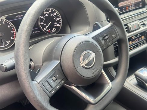 Certified 2025 Nissan Pathfinder S image 13