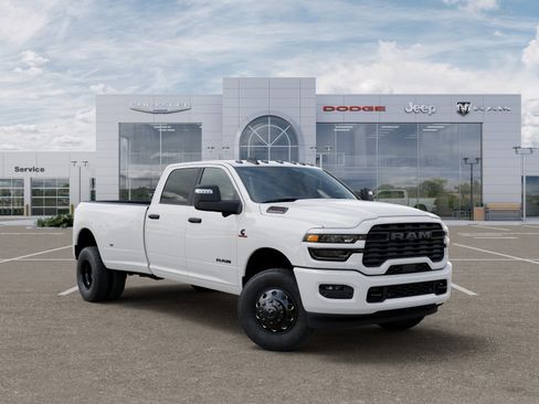 New 2026 RAM 3500 Big Horn AWD/4WD image 32