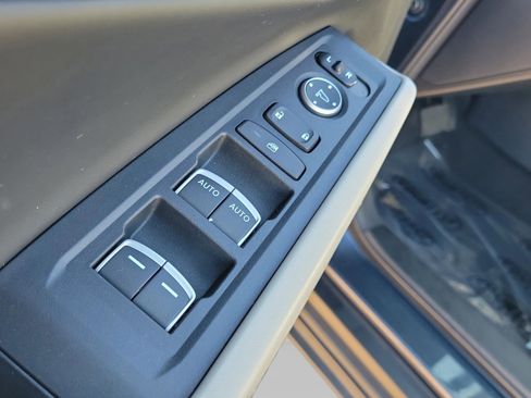 Used 2023 Honda Accord EX image 18