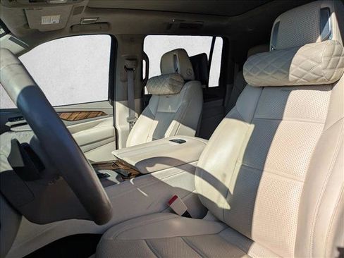 Used 2021 Cadillac Escalade ESV Sport Platinum image 11