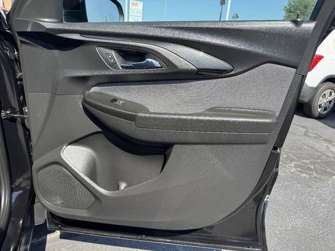 Used 2021 Chevrolet TrailBlazer LT w/ Convenience Package FWD image 19