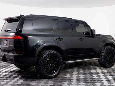 Used 2026 Lexus GX 550 w/ Accessory Package (2T) image 8