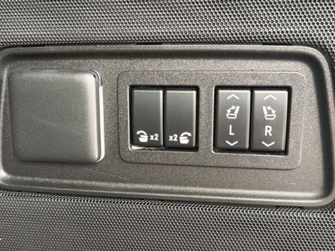 Used 2021 Cadillac Escalade ESV Premium Luxury AWD/4WD image 41