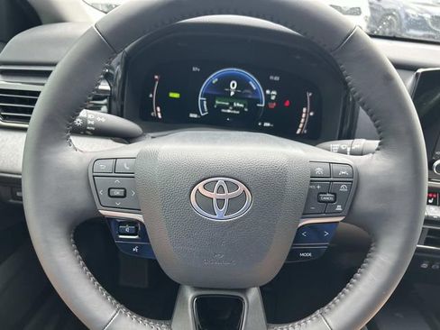 Used 2025 Toyota Camry LE FWD image 27