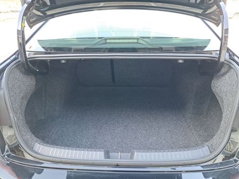 Used 2024 Volkswagen Jetta SE image 28