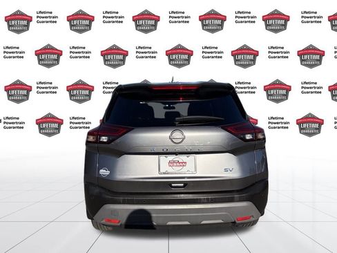 Certified 2023 Nissan Rogue SV image 4
