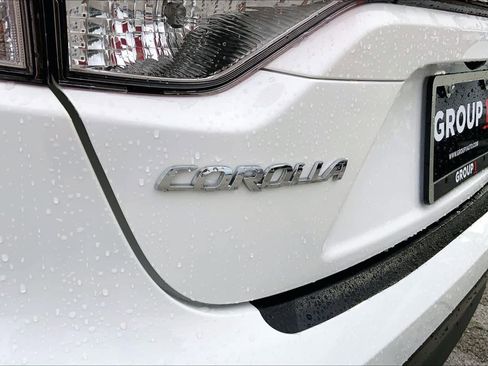 Used 2026 Toyota Corolla LE FWD image 30
