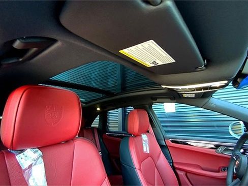 New 2026 Porsche Macan S image 31