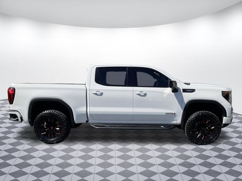 Used 2024 GMC Sierra 1500 AT4 w/ Technology Package AWD/4WD image 2