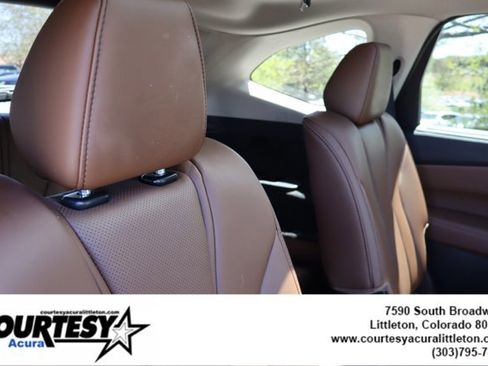 Used 2024 Acura MDX SH-AWD w/ Technology Package image 32