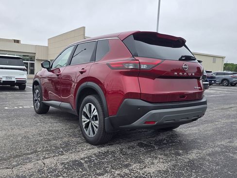 Used 2023 Nissan Rogue SV AWD/4WD image 4