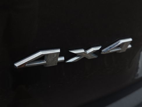 Used 2020 Jeep Cherokee Limited image 16