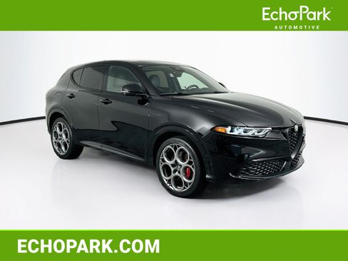 Used 2025 Alfa Romeo Tonale w/ Premium Package AWD/4WD image 1