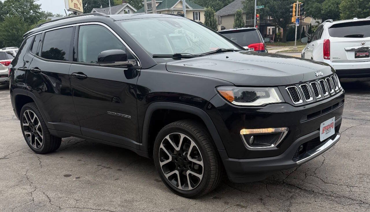 Used 2018 Jeep Compass Limited w/ Navigation Group AWD/4WD image 8