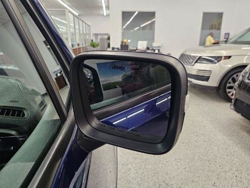 Used 2018 Jeep Renegade Altitude FWD image 34