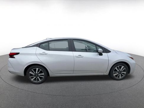 Used 2025 Nissan Versa SV FWD image 16