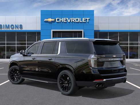 New 2025 Chevrolet Suburban Premier image 4