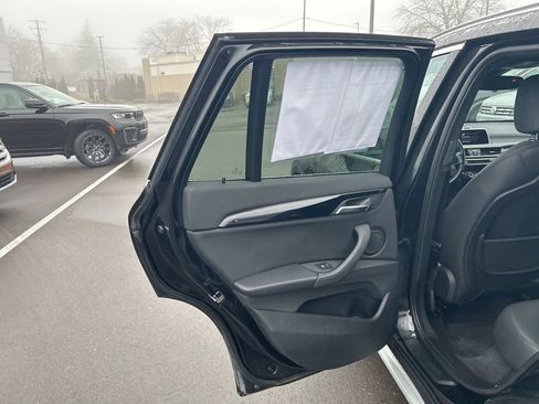 Used 2019 BMW X1 xDrive28i w/ Convenience Package image 14