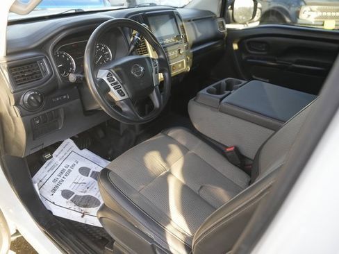 Used 2021 Nissan Titan S w/ S Utility Package image 8