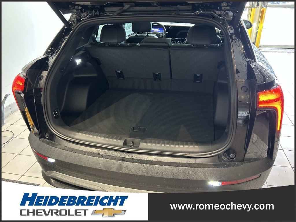 Used 2024 Chevrolet Blazer EV LT AWD/4WD image 15